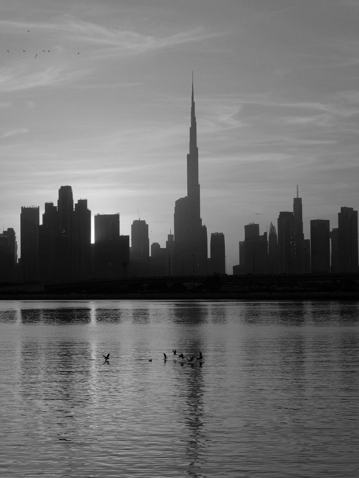 Essentials to the UAE Golden Visa 2025 card image