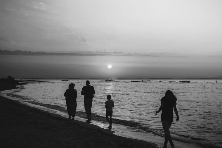 How to Sponsor Family Members in the UAE: The 2025 Guide to Family Visas card image