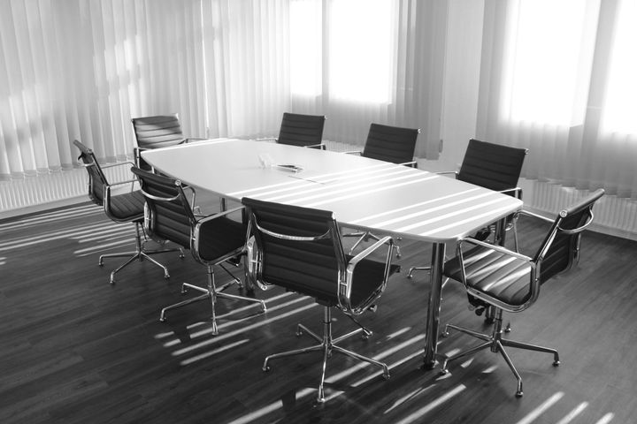 How to Set Up a Company in the UAE: The Complete 2025 Guide card image